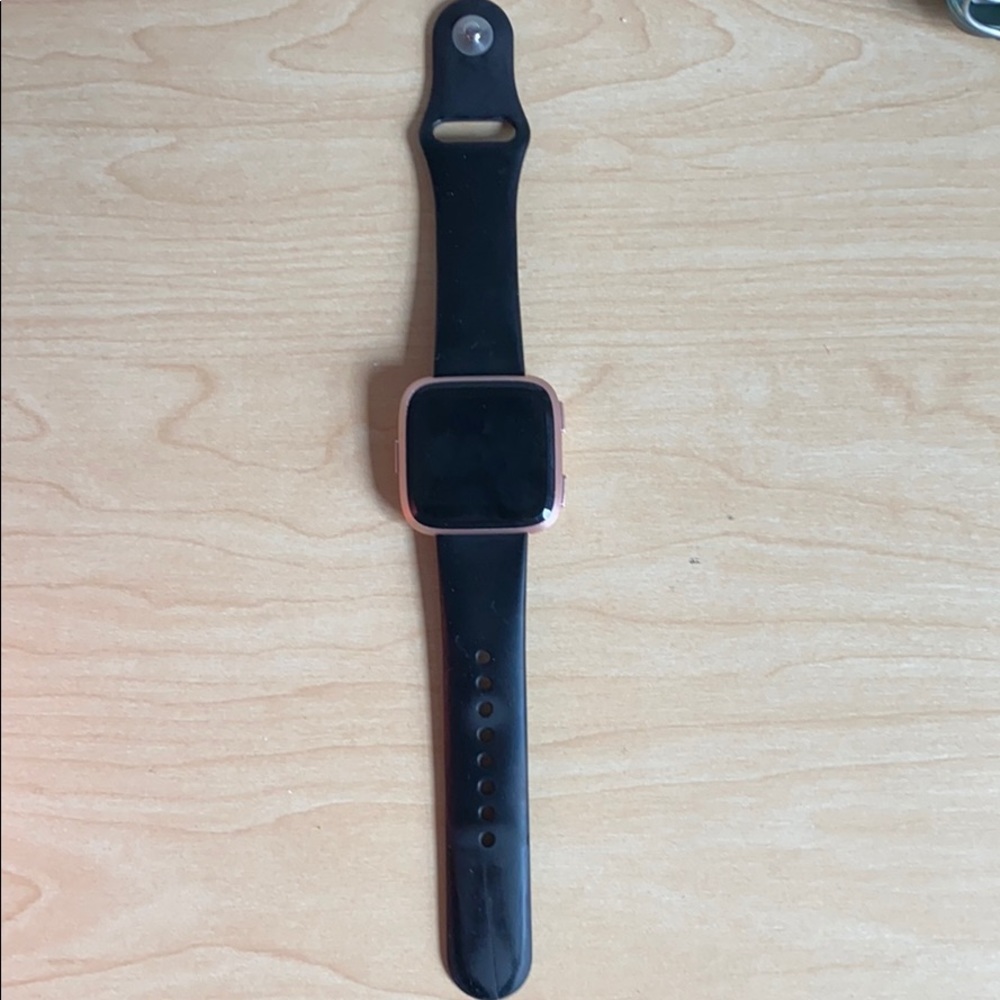 FITBIT VERSA